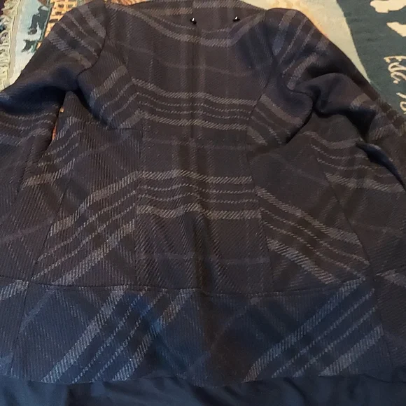 Guess Coat - Picture 11 of 12
